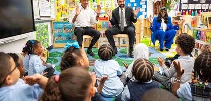 barack obama und zohran mamdani singen kinderlied »wheels on the bus« in new york