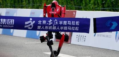 humanoider roboter in china gewinnt halbmarathon gegen menschen