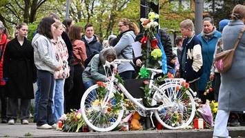 bewegende mahnwache: 500 menschen trauern um elfjährigen simon