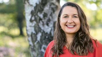 romy fölck: wie die bestsellerautorin neuen stoff für ihre romane findet