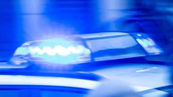 Vorfahrt genommen: Zwei Autos kollidieren auf Kreuzung in Eidelstedt