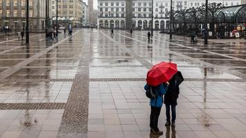 Wolken, Schauer, frischer Wind: Zum Wochenanfang kühlt es im Norden ab