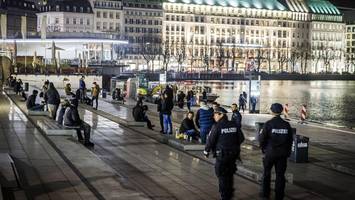 Zwei Verletzte bei nächtlicher Schlägerei am Jungfernstieg