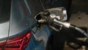 Steigende Spritpreise: »Wir geben 450 bis 500 Euro mehr für Sprit aus als vor dem Krieg«