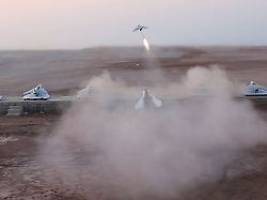 Iran droht USA mit Angriffen: Teheran gräbt im großen Stil Raketen und Drohnen aus