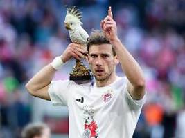 Meister, aber mit Diebesgut: Warum der FC Bayern mit einem Kakadu feiert