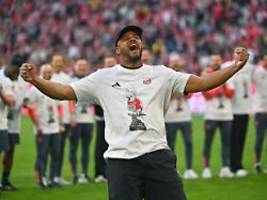 trainer ist sechser im lotto: bosse und bundestrainer wählen größte worte für kompany