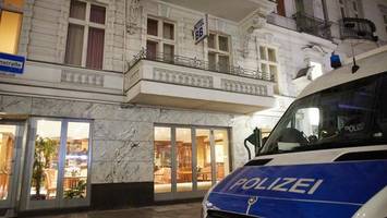 Umstrittene Hotel-Notunterkunft in Schöneberg soll schließen