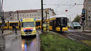 Fußgänger stößt in Berlin-Weißensee mit Tram zusammen – schwer verletzt