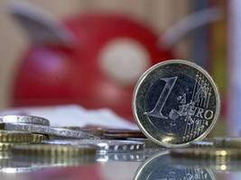 Bildungssystem: Der Umgang mit Geld sollte Teil des Unterrichts sein