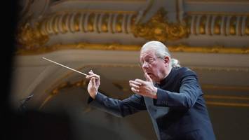 symphoniker hamburg: mit streng kontrollierter leidenschaft dirigiert