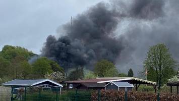 Explosion in Schrebergarten: Laube in Wilhelmsburg komplett zerstört