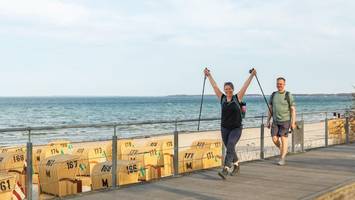 Hamburger machen Megamarsch an der Ostsee zum größten in Deutschland