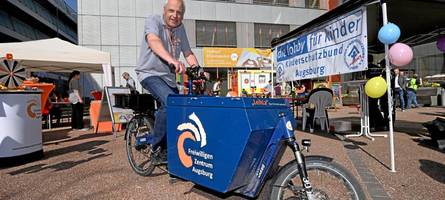 „Ich wollte nicht in ein Loch fallen“: Deshalb engagieren sich Menschen freiwillig in Augsburg