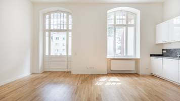 Carole kauft 2006 1-Zimmer-Wohnung für 206.000 Euro und verkauft sie nun für 169.000 Euro