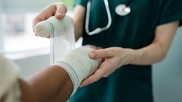 „ich liebe jede minute“: sylvie arbeitet mit 80 jahren noch immer 50 stunden die woche