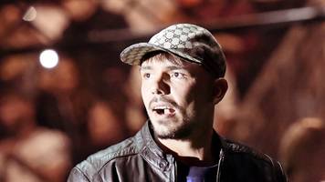 Mit mit Rettungswagen: Capital Bra im Krankenhaus