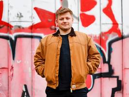 Literatur: Einer wie Elton rächt sich an einem wie Stefan Raab