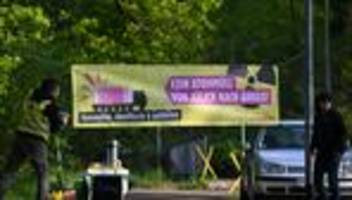 Atommüll-Transport: Zweiter Castor-Transport: Mahnwachen an drei Orten