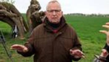 Gestrandeter Buckelwal: Backhaus nach nächtlicher Kontrolle: »Wal liegt ruhig«