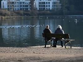 Merz fordert mehr Zusatzvorsorge: So hoch sind private und betriebliche Renten bisher