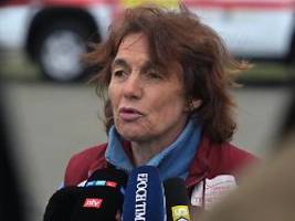 Nicht außer Lebensgefahr: An Walrettung beteiligte Tierärztin liegt wohl im Koma