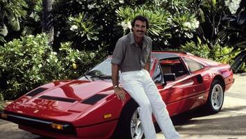 tom sellecks kult-auto: berliner unternehmer ersteigern „magnum“-ferrari