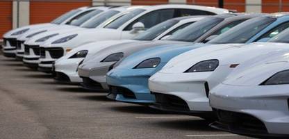 donald trump: tausende unternehmen fordern zölle zurück – »wie bei taylor-swift-konzert«