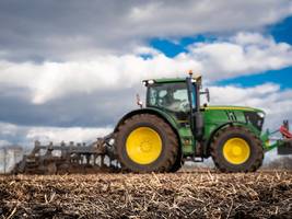 Landwirtschaft: „1500 Liter Diesel am Tag sind für uns keine Seltenheit“