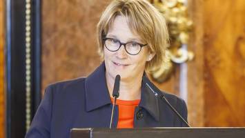 wie hamburgs senioren möglichst lange selbstständig leben können