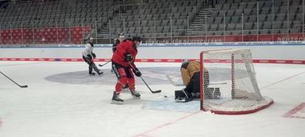 deutsche eishockey-nationalmannschaft trainiert in augsburg für die wm