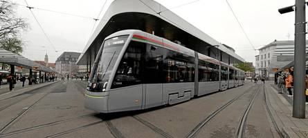 Hier kann man die neue Augsburger Straßenbahn anschauen und kostenlos mitfahren