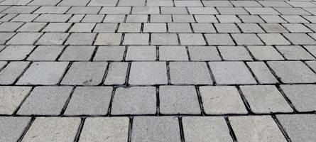 stadt sperrt gasse in der augsburger innenstadt