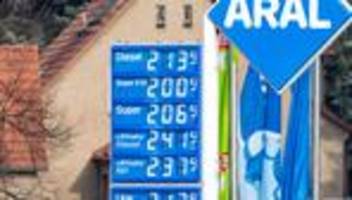 Fahrzeugstatistik: Dieselpreise belasten Autofahrer in Südthüringen besonders