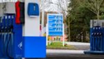 Fahrzeugstatistik: Wo in Brandenburg die hohen Spritpreise besonders wehtun