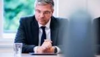 Mike Schubert: Potsdam: Disziplinarverfahren gegen Ex-Rathauschef beendet