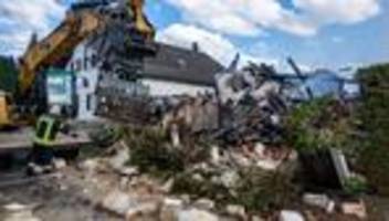 Niederbayern: Nach Hausexplosion viele Fragen offen