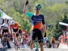 Triumph bei Klassiker: Frankreichs Jahrhunderttalent schreibt schon wieder Radsport-Geschichte