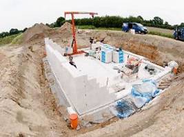 Verbraucherschützer klären auf: Hausbau: Diese vier Versicherungen sind unverzichtbar