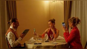 „babystar“: ein filmischer kommentar zur influencer-hölle und sozialen medien