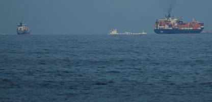 Iran: Revolutionswächter beschießen offenbar Containerschiff vor Oman