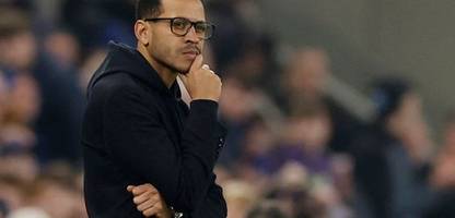 Premier League: FC Chelsea trennt sich nach nur vier Monaten von Trainer Liam Rosenior