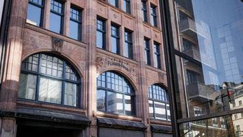 denkmal-skandal in der city: Ältester paternoster der welt heimlich abgerissen