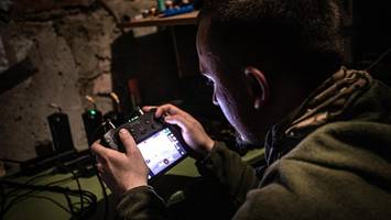 „maschinen retten leben – und nehmen es“ – der krieg der drohnen in der ukraine