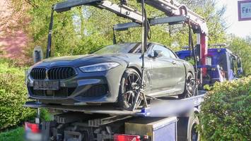 razzien in hamburg: zollfahnder sichern autos aus illegalen drogengeschäften