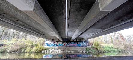 risse in brücke: b17 in augsburg muss an mehreren tagen voll gesperrt werden