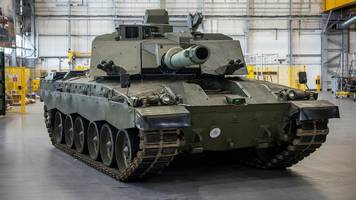 Britischer 66-Tonnen-Panzer Challenger 3 soll Putins Stahlkolosse in den Schatten stellen