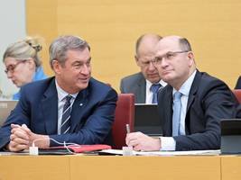 Landtag beschließt Haushalt: Die schwarze Null im Etat steht – schuldenfrei ist Bayern aber nicht