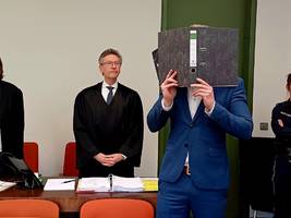 prozess in münchen: „mit wuchtigen schlägen“: seniorin schildert attacke des zugekoksten headhunters