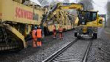 Bahnverkehr: Halbzeit bei Bahn-Generalsanierung Köln-Hagen